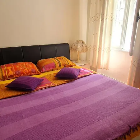 Artem Apartment